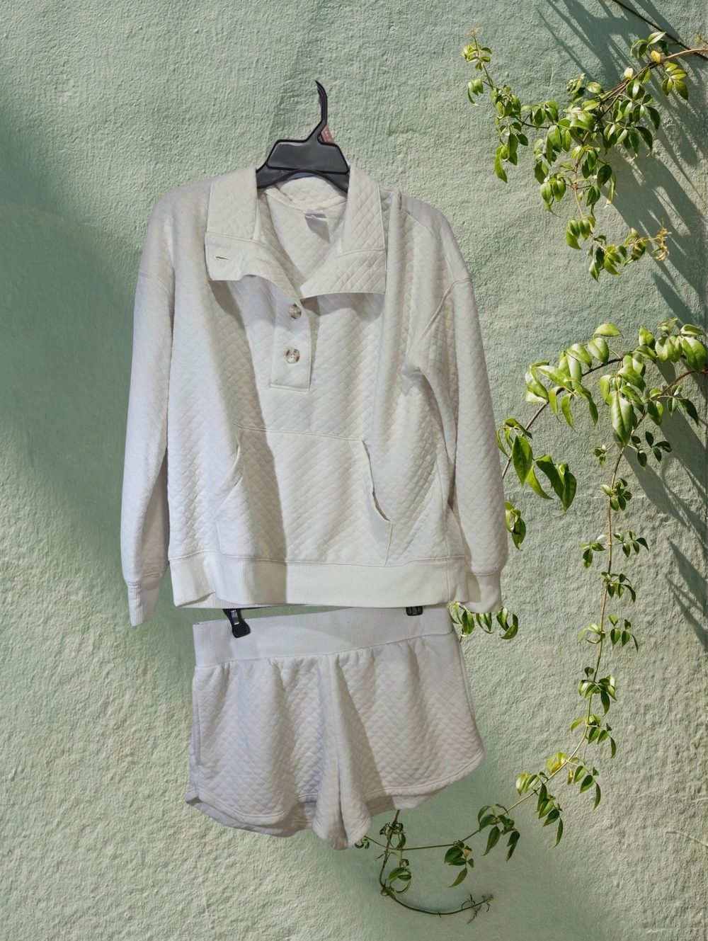 stars above Cream Quilted Pullover & Shorts Sleep Set - Picture 3 of 16